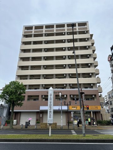 建物外観　☆オシャレな色使いの外観