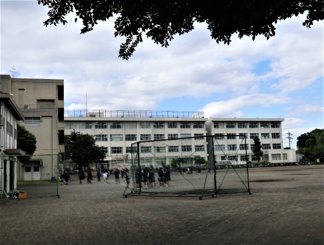 中学校　海老名市立有馬中学校（中学校）まで2486m