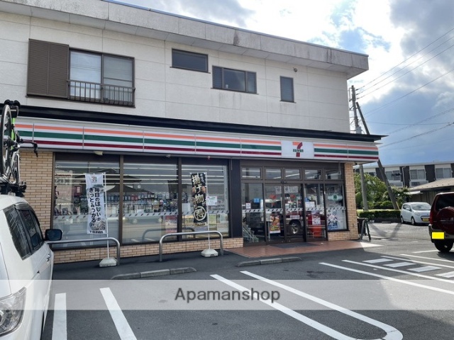 コンビニ　セブン－イレブン御殿場インター店（コンビニ）まで391m