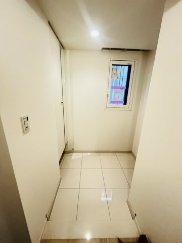 玄関　落ち着いた玄関です