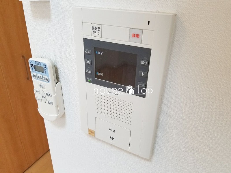 セキュリティ　ＴＶモニターホン！オートロックの解除も可能です♪