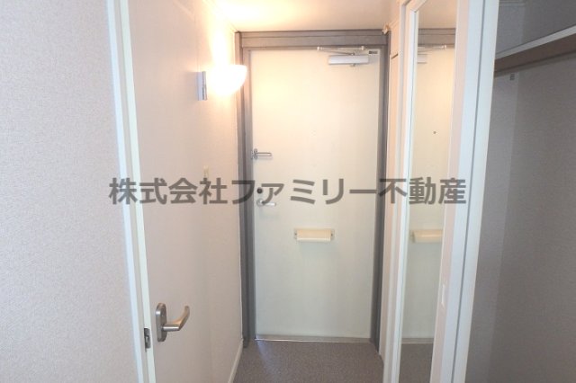 サンライズ城東の玄関写真
