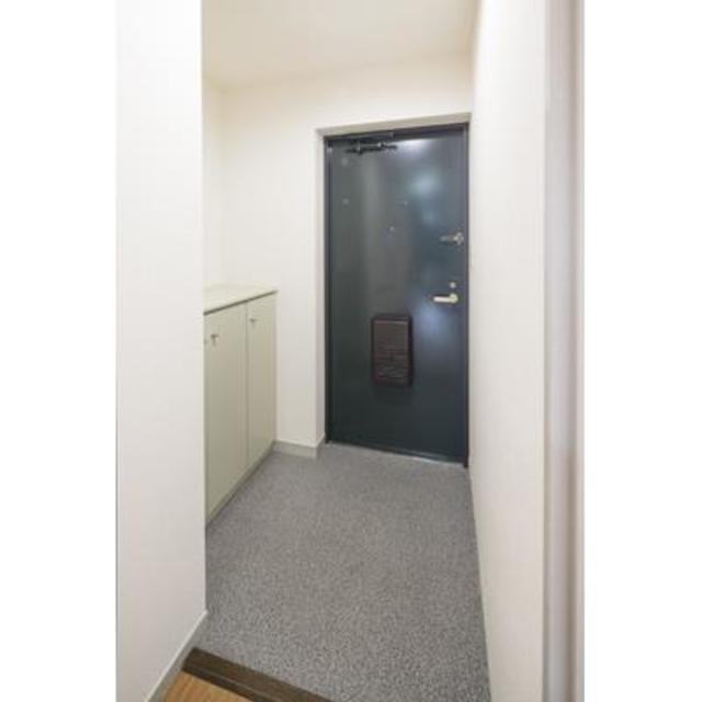 玄関　※写真は同タイプ住戸です。