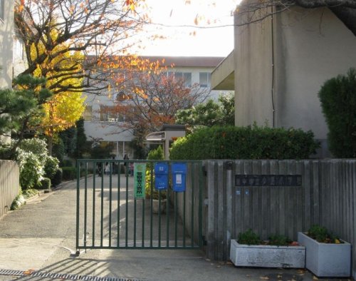 小学校　豊中市立少路小学校（小学校）まで1624m