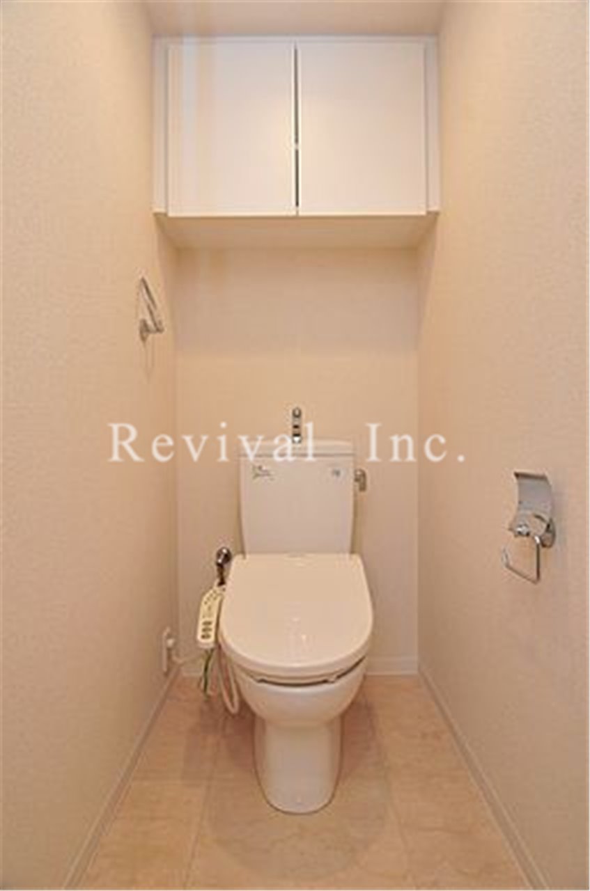 トイレ　シャワートイレ完備でございます