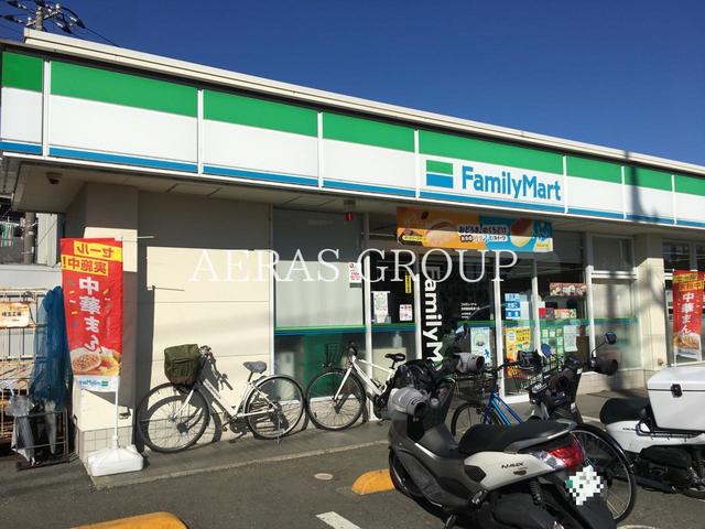 コンビニ　ファミリーマート 田柄豊島園通り店（コンビニ）まで240m