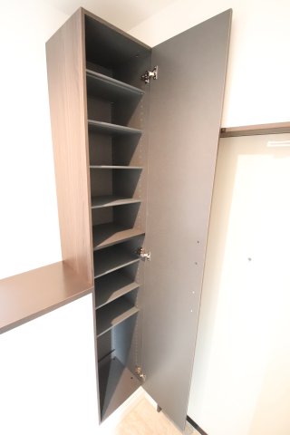 収納　シューズボックス