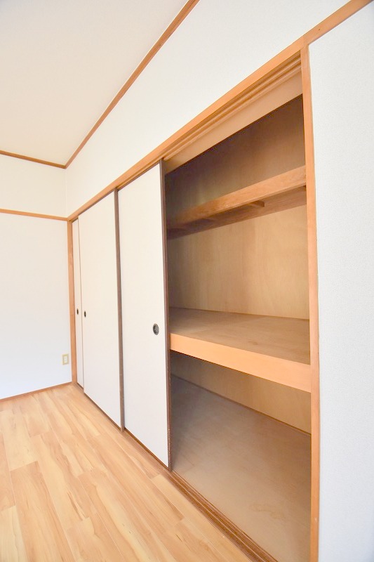 収納　お問合せはシティホーム海田センター　082-821-2227