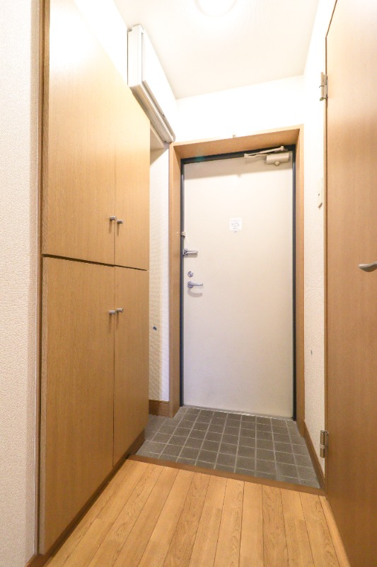 玄関　図面と現状に相違がある場合には現状を優先