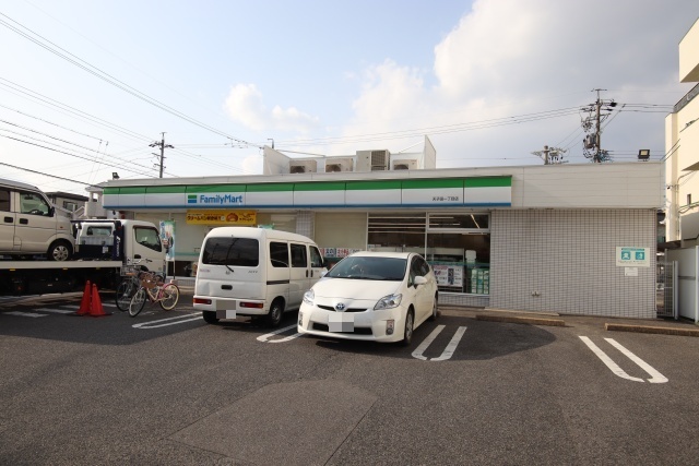 コンビニ　ファミリーマート 天子田一丁目店（コンビニ）まで200m