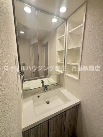 洗面設備　同間取り別階の写真