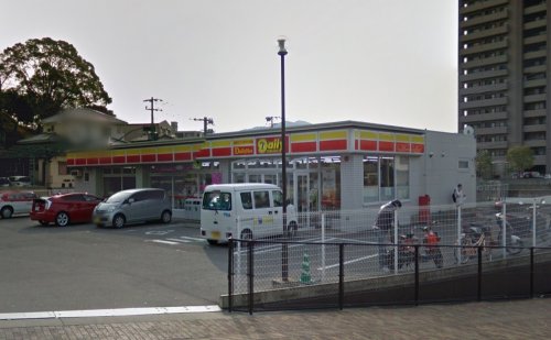 コンビニ　デイリーヤマザキ 長崎住吉町店（コンビニ）まで793m