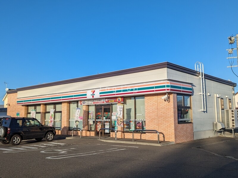 コンビニ　セブンイレブン幕別札内西町店（コンビニ）まで1285m