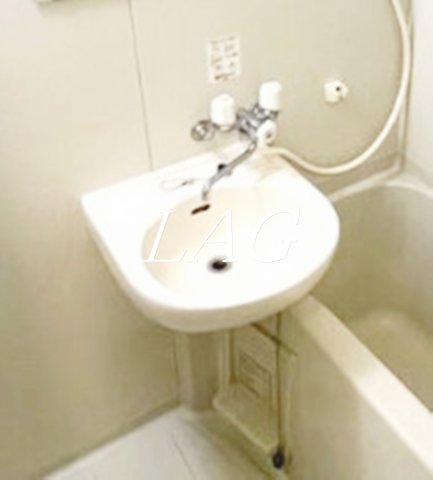 洗面設備　洗面台です。