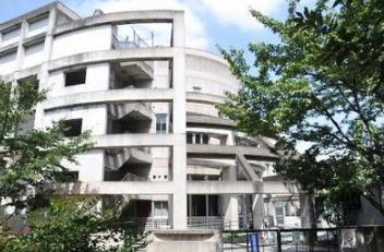 小学校　世田谷区立太子堂小学校（小学校）まで465m