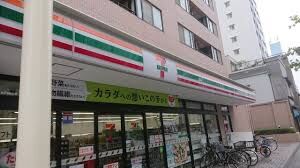 コンビニ　セブンイレブン向島店（コンビニ）まで120m