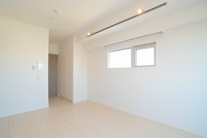 その他部屋・スペース　★角部屋、二面採光、風通しも良好★