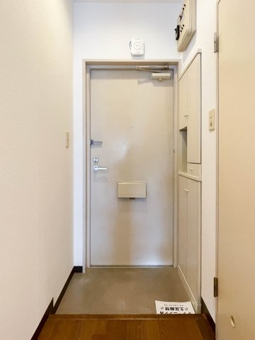 玄関　参考イメージ写真。