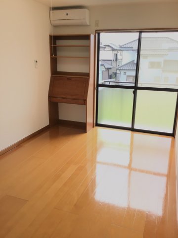 居室・リビング　使いやすい居間です