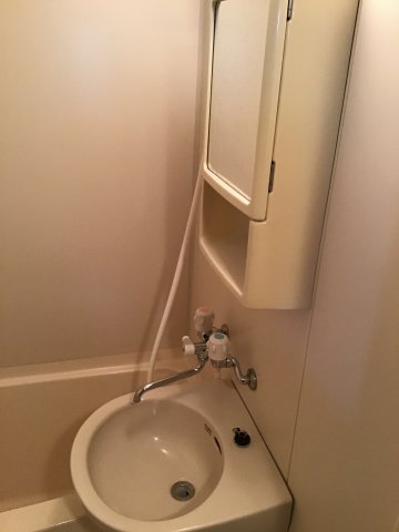 洗面設備　洗面所です