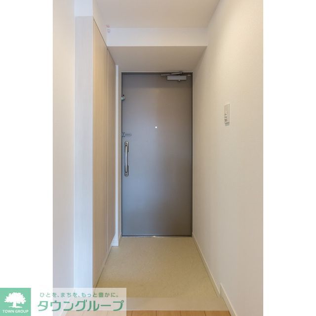 玄関　同タイプ別号室の写真です。