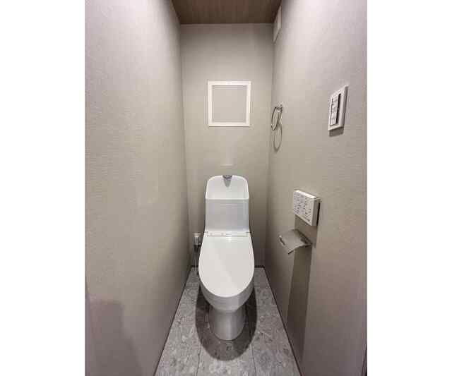 トイレ　落ち着いたトイレです