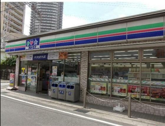 コンビニ　スリーエフ小田急相模原駅前店（コンビニ）まで365m