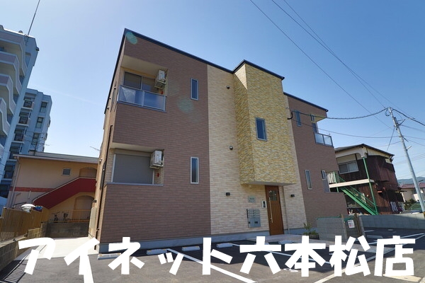 建物外観　設備の整った1SR物件です。