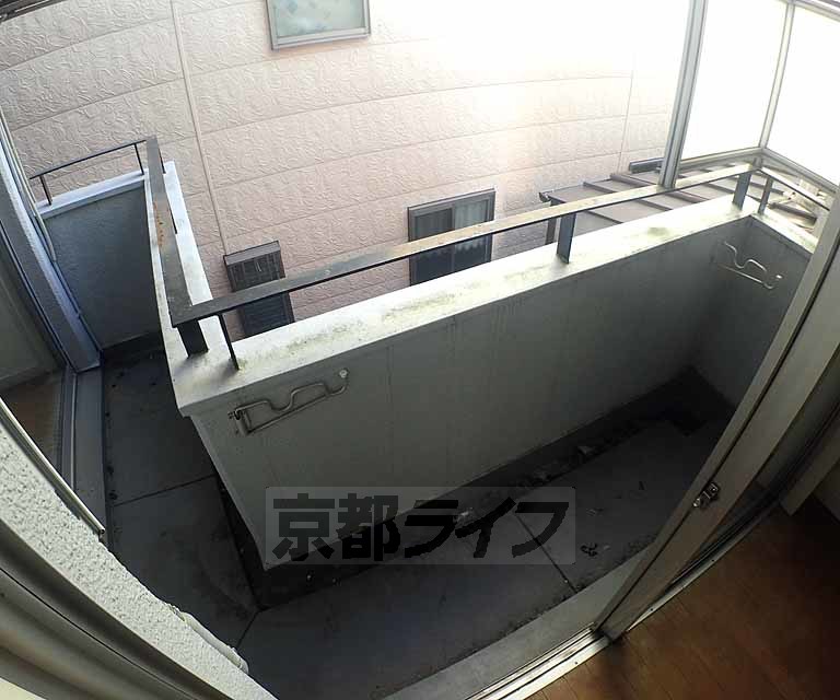 バルコニー　日当たり良好です。