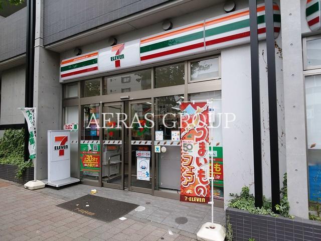 コンビニ　セブン-イレブン 中野中央１丁目東店（コンビニ）まで123m