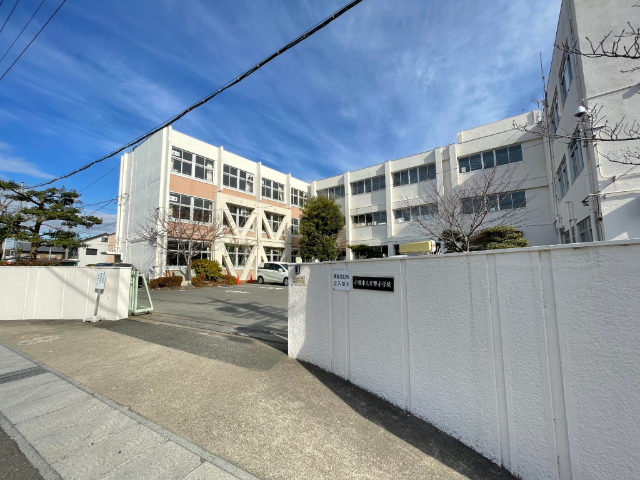 小学校　小牧市立米野小学校（小学校）まで1290m
