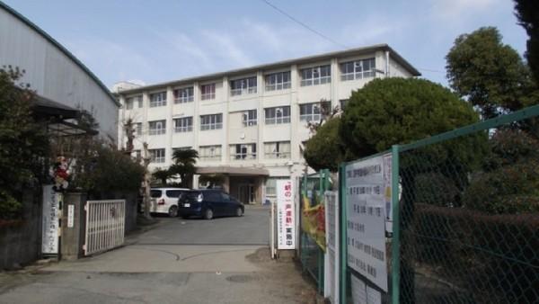 中学校　久留米市立江南中学校（中学校）まで1505m