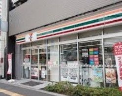 コンビニ　セブンイレブン文京本郷3丁目店（コンビニ）まで140m