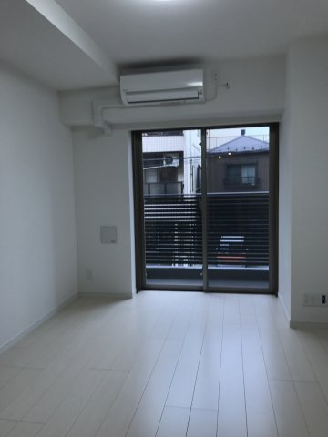 居室・リビング　使いやすい居間です