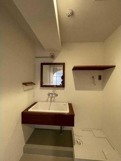 洗面設備　※他号室参照写真※