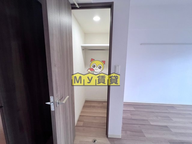 収納　プレサンスジェネ千種内山II