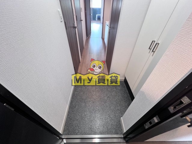 玄関　プレサンスジェネ千種内山II