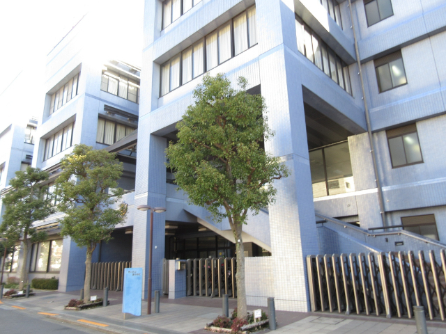 中学校　荒川区立原中学校（中学校）まで733m