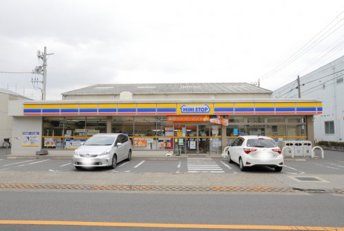 コンビニ　ミニストップ江戸川中央3丁目店（コンビニ）まで73m