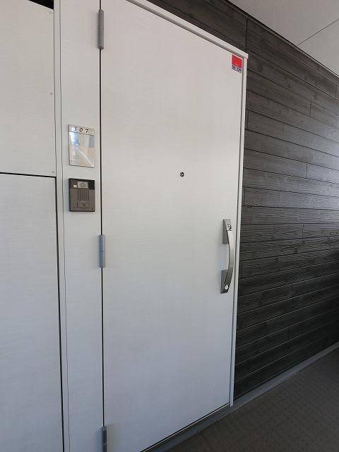 玄関　ダブルロックキー