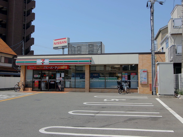コンビニ　セブンイレブン 豊中千里園1丁目（コンビニ）まで200m
