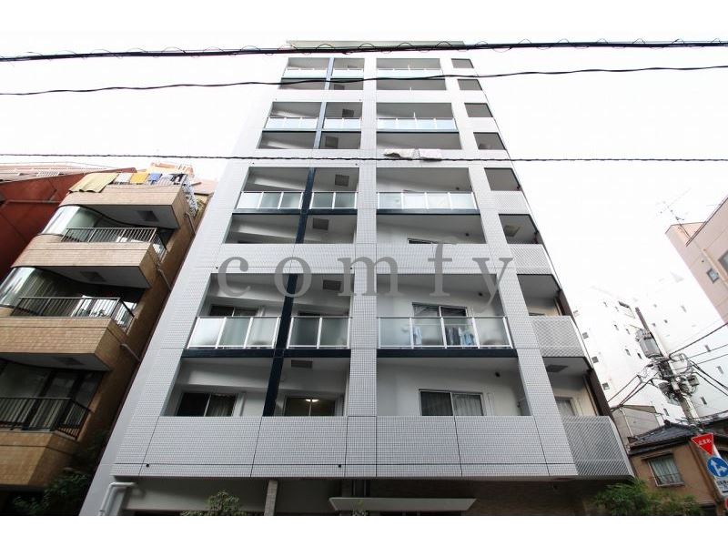 建物外観　２０１１年６月竣工・築浅賃貸マンション