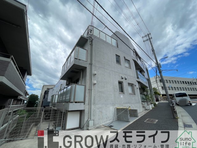 建物外観　明るい感じでいいですね。