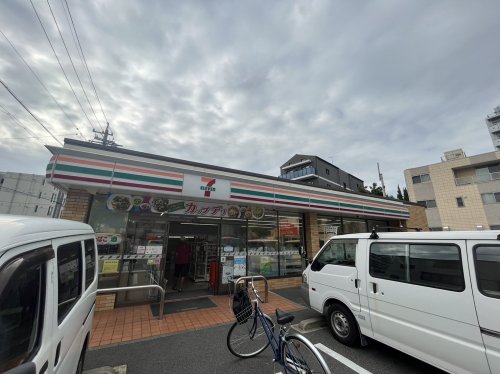 コンビニ　セブンイレブン・名古屋阿由知通３丁目店（コンビニ）まで316m