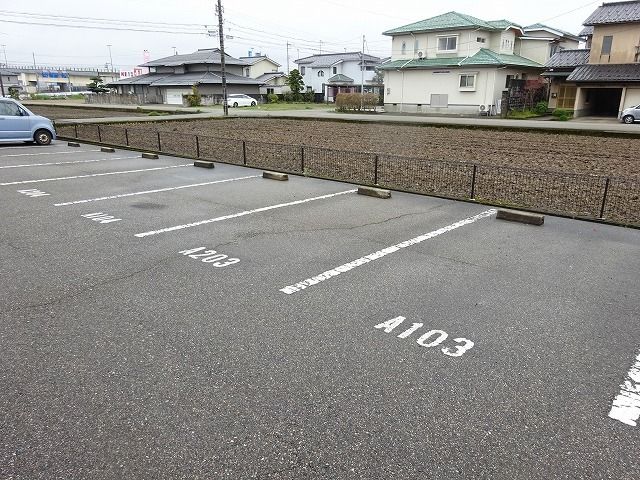 駐車場　駐車場です