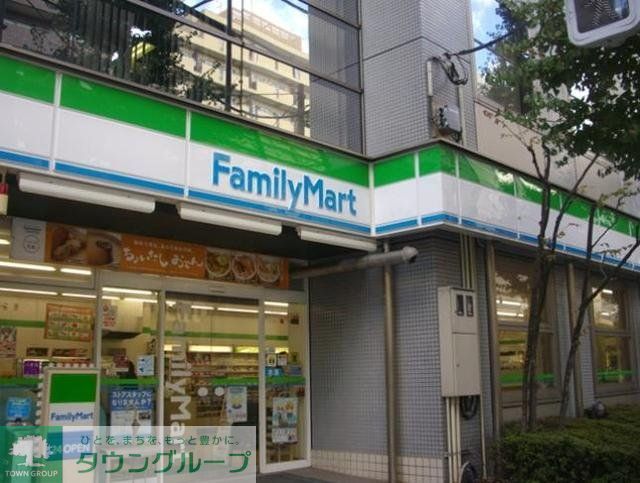 コンビニ　ファミリーマート江戸川橋駅西店（コンビニ）まで290m