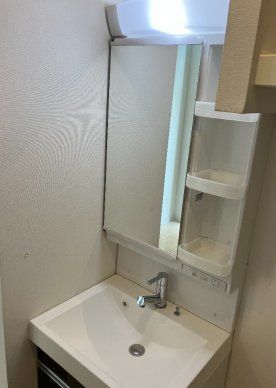洗面設備　現状優先とし写真は参照とする。
