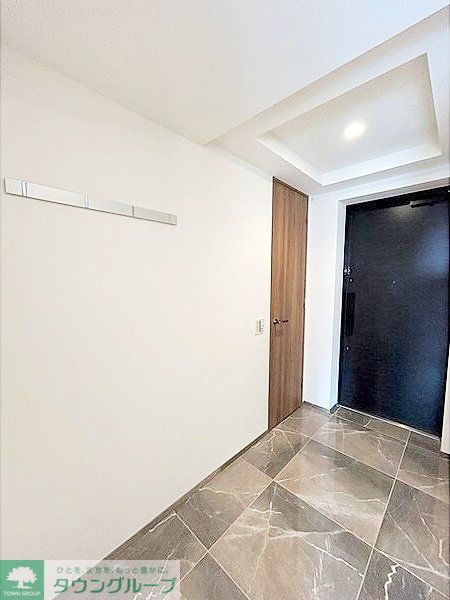 玄関　※別部屋参考写真