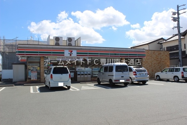 コンビニ　セブンイレブン豊橋三ツ相町店（コンビニ）まで1566m