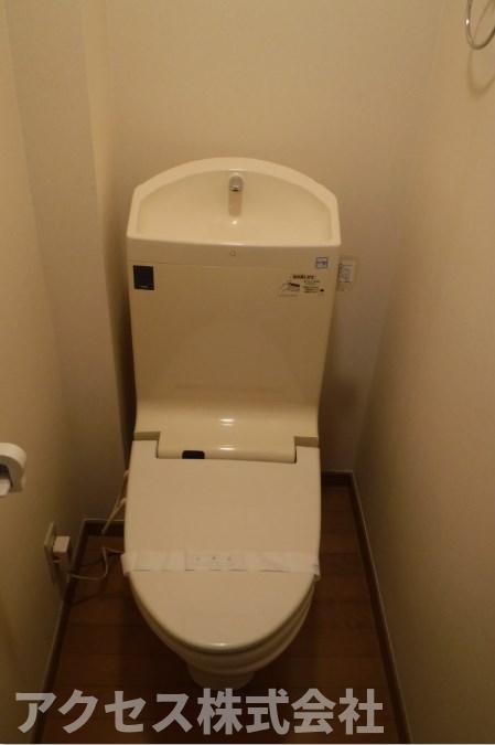 ＪＲ中央線 東中野駅 徒歩13分 2階建 築25年のトイレ写真